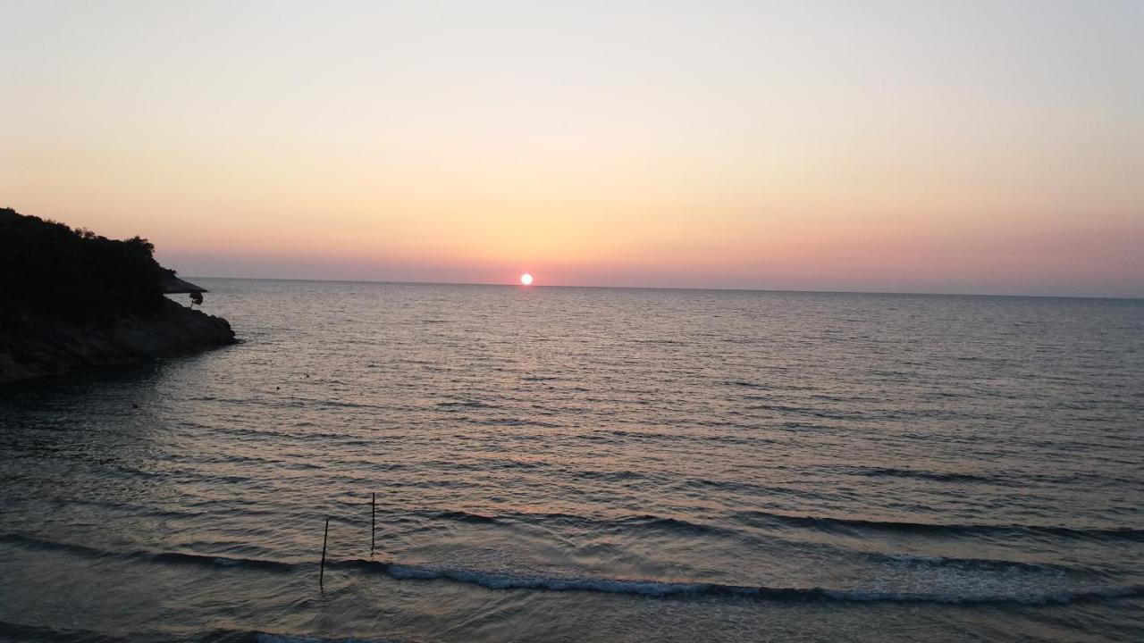 Aparthotel Darinka Ulcinj Esterno foto