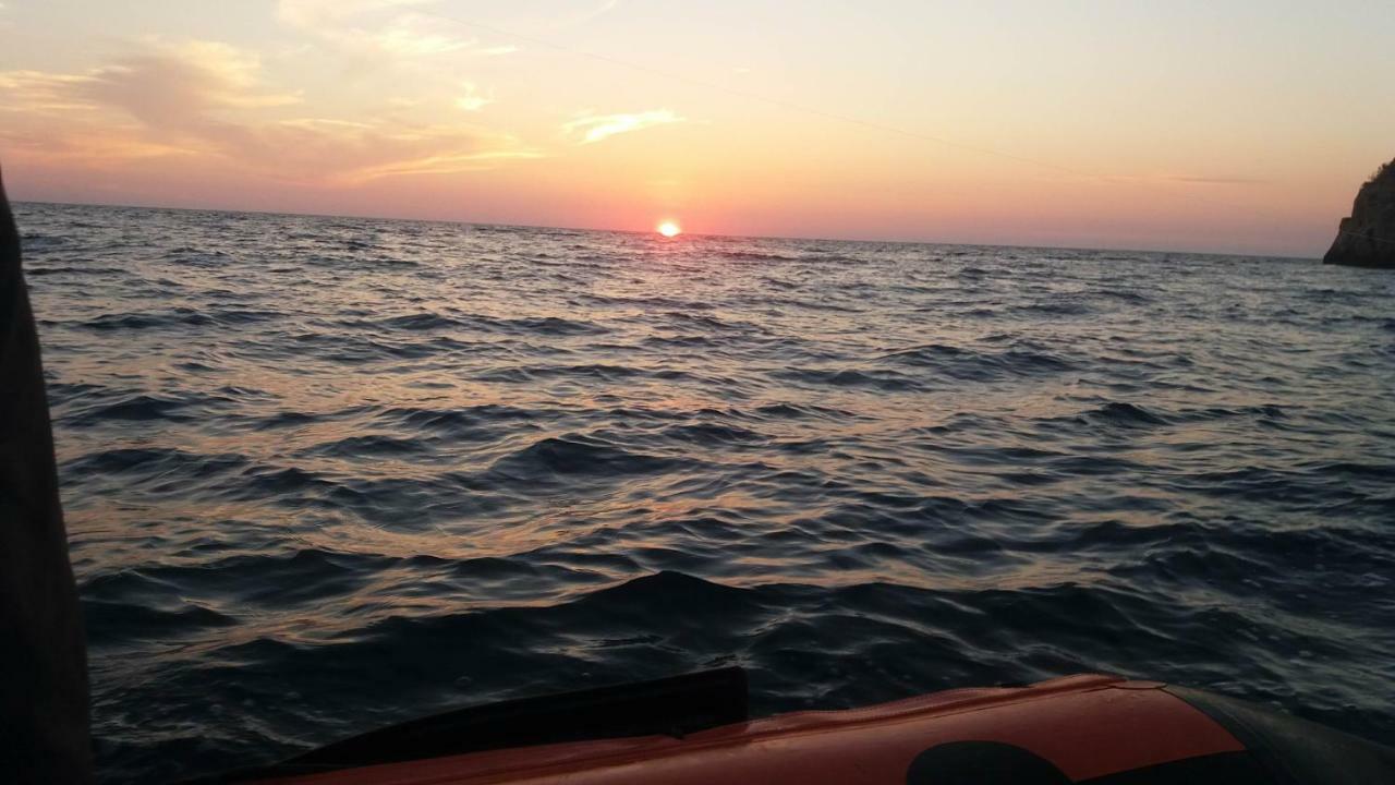 Aparthotel Darinka Ulcinj Esterno foto