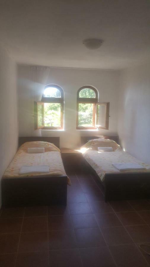 Aparthotel Darinka Ulcinj Esterno foto